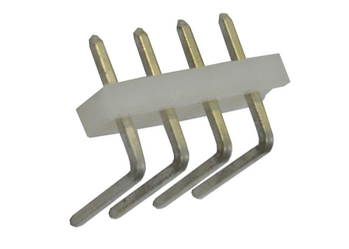 Un bordo di 4 Pin per imbarcarsi sull'angolo retto dell'intestazione di Pin attraverso il passo del foro 5.08mm
