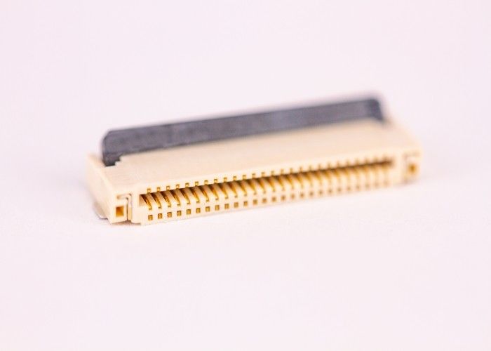 Accessori delle componenti del connettore di Pin Fpc del peso leggero 50 pianamente flessibili per i telefoni cellulari