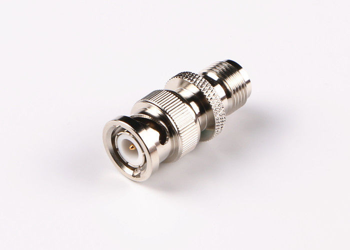 Connettore ad angolo retto nichelato di TNC, connettore coassiale VSMR ≤1.3 di TNC