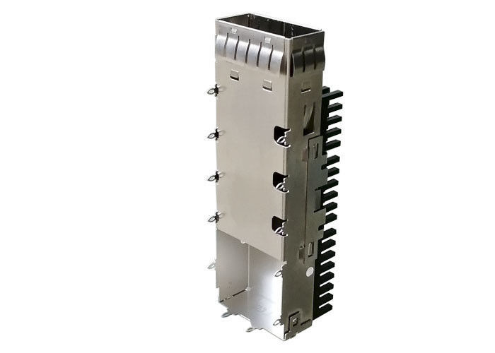 La EMI cataloga la singola gabbia del porto SFP28 18,75 millimetri per il connettore QSFP28