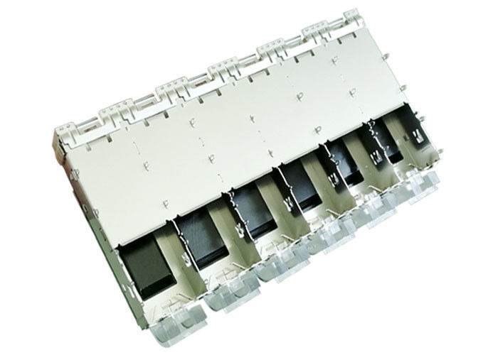 Sui connettori 1 x 6 della gabbia di SFP della superficie superiore della gabbia Ganged con i tubi leggeri del dissipatore di calore